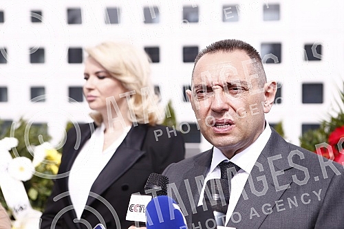 The 23rd anniversary of the bombing of the Embassy of the People's Republic of China in Belgrade in 1999, when three Chinese journalists were killed, was marked in Confucius Street.U  Konfucijevoj ulici obelezavena je 23. godisnjica bombardovanja A