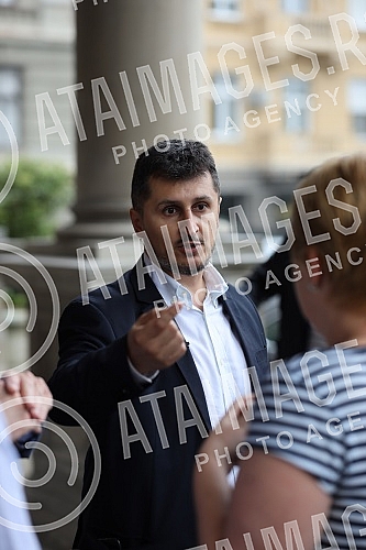 Milos Pavlovic, head of the People's Party's committee group, who will appeal to the Belgrade High Court to annul illegal decisions on the election of mayors, deputy mayors and members of the City Council, held a press conference in front of the Belg