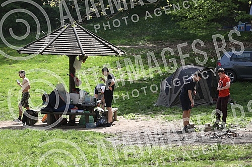 Citizens celebrate May 1, International Labor Day, on Kostunajka, and there are also trumpeters.Gradjani proslavljaju 1. maj, medjunarodni dana rada, na Kostunajku, a tu su i trubaci.