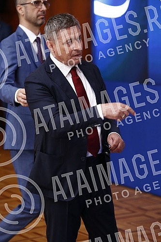 The President of the Republic of Serbia, Aleksandar Vucic, presented Vidovdan decorations to deserving individuals and institutions, after which a formal reception was organized on the occasion of Vidovdan and the inauguration of the President of the