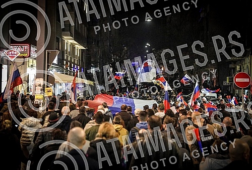 War veterans and People's Patrols organized a protest on the day of the beginning of the NATO aggression on our country, in front of the General Staff.Ratni veterani i Narodne patrole organizovali su protest na dan pocetka agresije NATO pakta na na