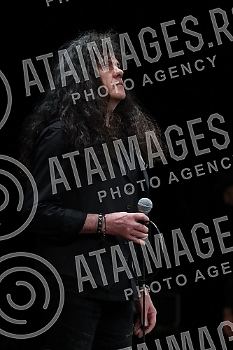 A concert in honor of the legendary drummer Dragoljub Djuricic, the man with the biggest smile on the domestic music scene, was held at the Atelier 212 theater.Koncert u cast legendarnog bubnjara Dragoljuba Djuricica, coveka sa najvecim osmehom na 