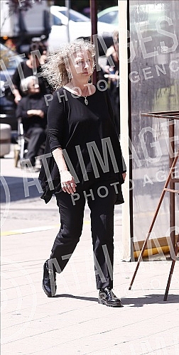 Veselin Vesa Simonovic, director and editor-in-chief of the Nova.rs portal, will be buried in the Alley of Merited Citizens at the New Cemetery in Belgrade, the family received condolences at 1:30 p.m., and the funeral service began at 2 p.m.Veseli