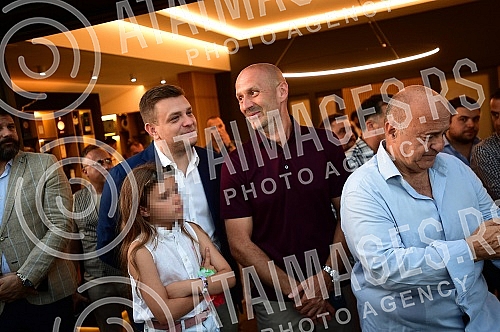 The official promotion of the new set of Nike FK Partizan jerseys for the 2022/23 season was held in the VIP Lounge above the center line of the Partizan stadium.Svecana promocija nove garniture Nike dresova FK Partizan za sezonu 2022/23 odrzana je