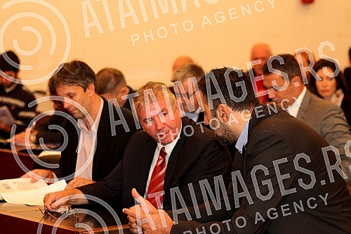 Sastanak u Skupstini grada Beograda Vanje Udovicica, ministra omladine i sporta Republike Srbije i Antidoping Agencije Srbije sa predstavnicima granskih saveza kako bi ih upoznali sa njihovim obavezama koje proisticu iz novog Zakona o sprecavanju dop