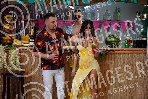 On the World Music Day, the promotion of the album 