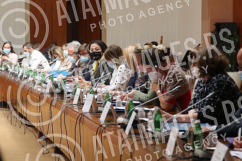 Thematic dialogue Thematic dialogue