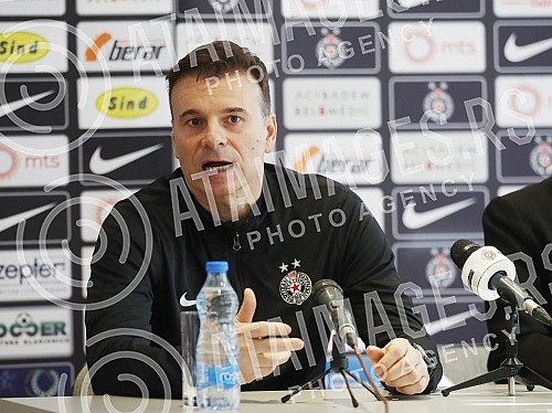 A press conference on the occasion of the match between Radnicki from Nis and Partizan, which is scheduled for Saturday at 2.30 pm, was held at the press center at the Teleoptik Stadium.Konferencija za medije povodom utakmice izmedju Radnickog iz N