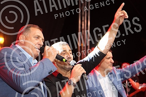 Concert on the occasion of the Day and celebration of the municipality of Celinac on the Square in front of the Municipality.Koncert povodom Dana i slave opstine Celinac na Trgu ispred Opstine. 