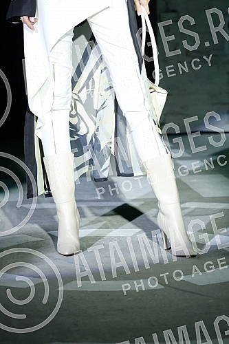 The Deichmann fashion show, where models for autumn/winter 2022/2023 were presented, was held at the Balkan Cinema.Deichmann modna revija na kojoj su predstavljeni modeli za jesen/zimu 2022/2023 odrzana je u Bioskopu Balkan.