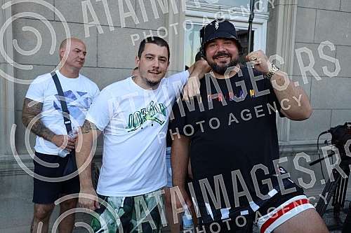 On the terrace of the City Assembly, a solemn reception was organized for the women's basketball team, which won a gold medal at the European Championship. Na terasi Skupstine grada organzovan je svecani docek zenske kosarkaske reprezentacije, koje