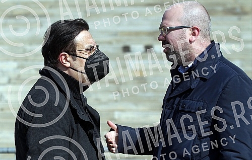 A press conference was held in front of the National assembly house, organized by the Social democratic party, the New party, the Civic democratic forum, the Hungarian movement, the Movement 1 out of 5 million, the Vlaska party, KLIP, New serbia, the