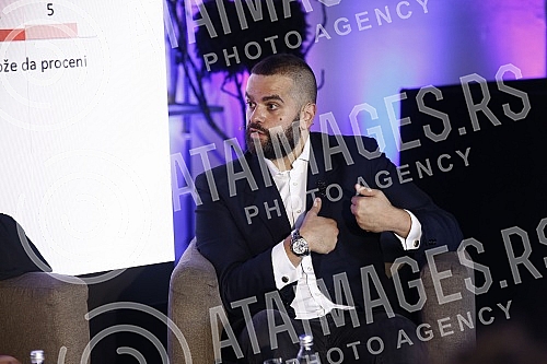 The New Literacy Program, implemented in partnership by the United States Agency for International Development (USAID) and Propulsion, organized a press conference 