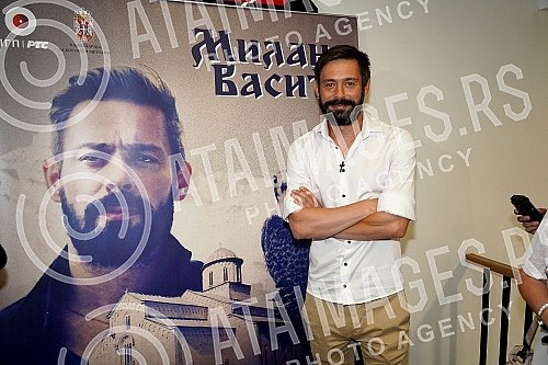 The premiere of the song and the screening of the video 