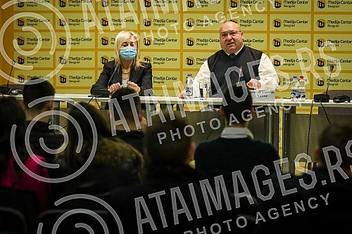Black and White Movement press conference - for a just Serbia where Vladimir Vuletic, the movement's president, spoke.Konferencija za medije Pokreta CRNO NA BELO - za pravednu Srbiju na kojoj je govorio Vladimir Vuletic, predsednik pokreta.