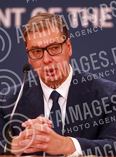 After the meeting with Serbs from Kosovo and Metohija, the President of the Republic of Serbia, Aleksandar Vucic, addressed the public and spoke about the negotiations in Brussels and the situation in Kosovo and Metohija.Posle sastanka sa Srbima sa