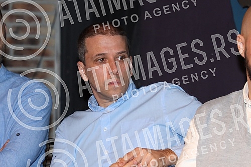 On the occasion of the premiere of the play Death and the Girl based on the play by Ariel Dorfman in the Bitef theater, a press conference was held in the Bitef club.Povodom premijere predstave Smrt i devojka prema drami Arijela Dorfmana u Bitef te