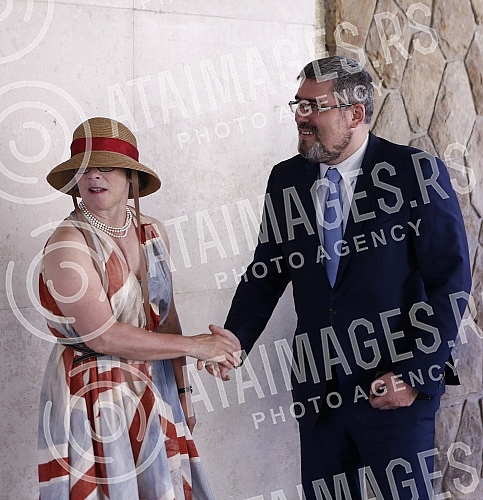 The British Embassy organized the celebration of the official birthday of Queen Elizabeth II, which is dedicated to the platinum jubilee this year.Britanska ambasada organizovala je proslavu zvanicnog rodjendana kraljice Elizabete II, koja je ove g