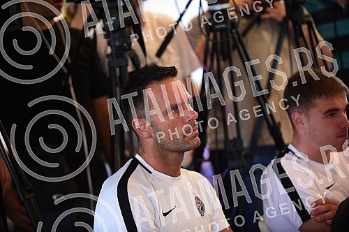 The official call of FK Partizan before the start of the 2022/2023 season was held at the Partizan - Teleoptik Sports Center, and then the first training session was held.
Zvanicna prozivka FK Partizana pred pocetak sezone 2022/2023 odrzana je u Spo The official call of FK Partizan before the start of the 2022/2023 season was held at the Partizan - Teleoptik Sports Center, and then the first training session was held.
Zvanicna prozivka FK Partizana pred pocetak sezone 2022/2023 odrzana je u Spo