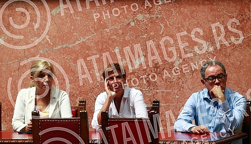 The President of the Executive Committee of the Democratic Party and MP Srdjan Milivojevic held a media conference in the hall of the House of the National Assembly of the Republic of Serbia.Predsednik Izvrsnog odbora Demokratske stranke i narodni 