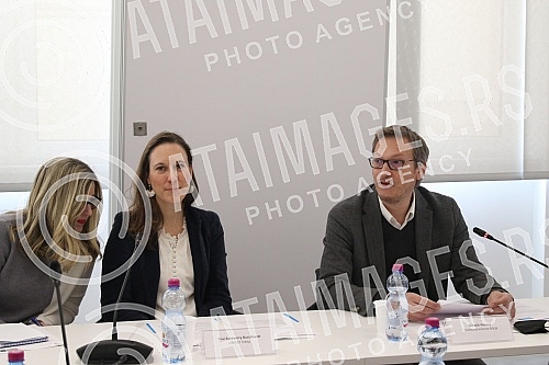 A conference on the occasion of the 75th anniversary of UNICEF in Serbia at the Serbian Chamber of Commerce.
U Privrednoj komori Srbije konferencija povodom 75 godina Unicefa u Srbiji.
A conference on the occasion of the 75th anniversary of UNICEF in Serbia at the Serbian Chamber of Commerce.
U Privrednoj komori Srbije konferencija povodom 75 godina Unicefa u Srbiji.