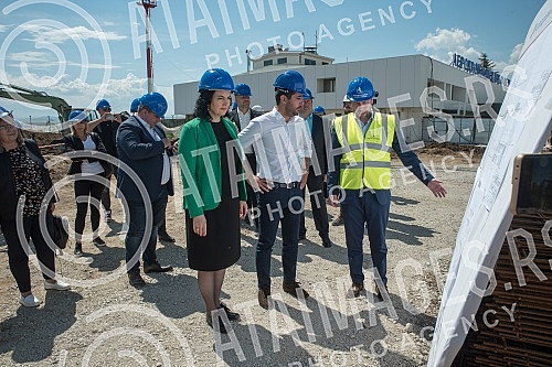 Airports of Serbia organized a tour of the works on the extension of the pier building within the complex of the Constantine the Great Airport in Nis.Aerodromi Srbije organizovao je obilazak radova na dogradnji pristanisne zgrade u okviru kompleksa