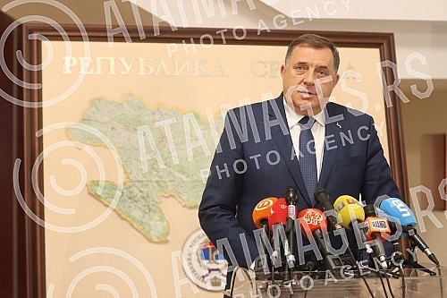 The leader of the Alliance of Independent Social Democrats and candidate for the president of Republika Srpska, Milorad Dodik, said at a press conference that his victory in the General Elections in BiH is unquestionable and he pointed out that tomor