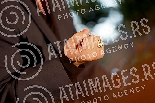 Actor Petar Bozovic was awarded the prize of the Association of dramatic artists of Serbia for his life's work in 2020 - the Dobrica ring award.Glumcu Petru Bozovicu urucena nagrada  Udruzenja dramskih umetnika Srbije za zivotno delo u 2020. godini