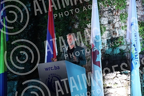 The World Rafting Championship was officially opened in Banja Luka at the location below the Kastel Fortress, and 62 teams from 22 countries will take part in this competition. With a magnificent program, with special light effects and 