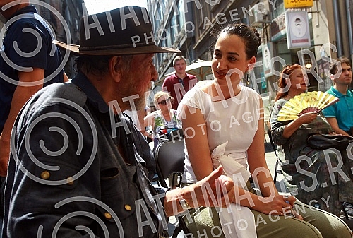 The ceremony of placing the first 10 