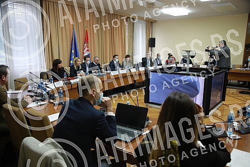 A session of the Working Group of the National Convention on the EU for Chapter 23 was held at the Palace of Serbia.U Palati Srbija odrzana je sednica Radne grupe Nacionalnog konventa o EU za Poglavlje 23.