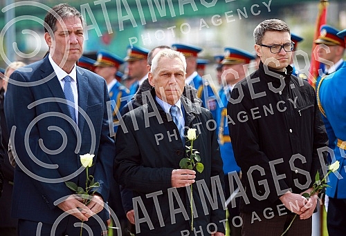 A state ceremony dedicated to the National Day of Remembrance of the Republic of Serbia for the victims of the Holocaust, genocide and other victims of fascism was held on the Coast of Jasenovac Victims.Drzavna ceremonija posvecena obelezavanju nac