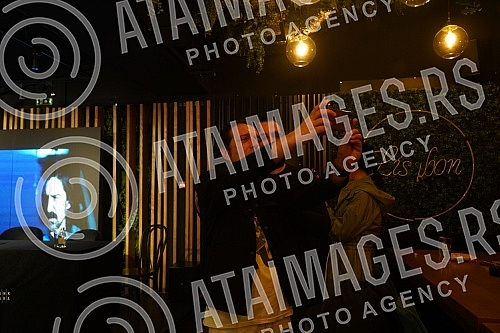 Pop rock band Neverne bebe has announced its new Belgrade concert in Kombank Hall for March 8 - Women's Day at the Jazz Canteen Club Lisbon within that cultural institution. Pop rock band Neverne bebe has announced its new Belgrade concert in Kombank Hall for March 8 - Women's Day at the Jazz Canteen Club Lisbon within that cultural institution.