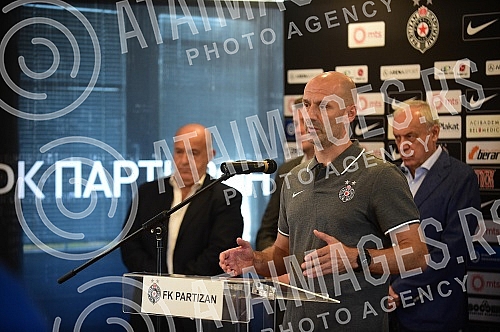 The official call of FK Partizan before the start of the 2022/2023 season was held at the Partizan - Teleoptik Sports Center, and then the first training session was held.Zvanicna prozivka FK Partizana pred pocetak sezone 2022/2023 odrzana je u Spo