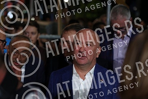 In the organization of the Holy Synod of Bishops of the Serbian Orthodox Church, in front of the Church of Saint Sava, a national prayer for the sanctity of marriage and the family, for harmony and peace in our nation, which was served by Serbian Pat