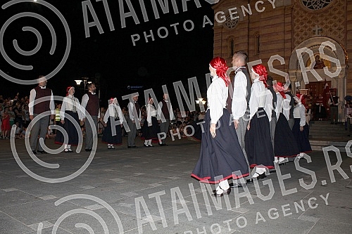 Opening ceremony of Dukat fest held in Banja Luka in front of temlp of Hrista Spasitelja.Svecana ceremonija otvaranja Dukat festa odrzana u Banja Luci ispred Hrama Hrista Spasitelja.