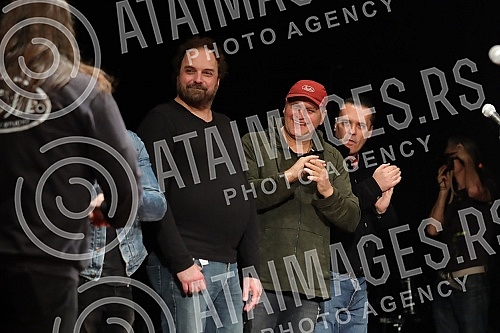 A concert in honor of the legendary drummer Dragoljub Djuricic, the man with the biggest smile on the domestic music scene, was held at the Atelier 212 theater.Koncert u cast legendarnog bubnjara Dragoljuba Djuricica, coveka sa najvecim osmehom na 