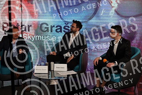 A press conference at which one of the biggest pop stars of the region and singer-songwriter Petra Graso announced a concert at the Stark Arena was held at Sky Garden.Konferencija za medije na kojoj je jedna od najvecih pop zvezda regiona i kantaut