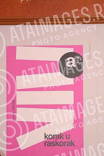 A press conference was held in the Atelje 212 theater to announce the new 2022/2023 season. and the premier that they plan to implement.
U pozoristu Atelje 212 odrzana je onferencija za medije povodom najave nove sezone 2022/2023. i premijera koje A press conference was held in the Atelje 212 theater to announce the new 2022/2023 season. and the premier that they plan to implement.
U pozoristu Atelje 212 odrzana je onferencija za medije povodom najave nove sezone 2022/2023. i premijera koje