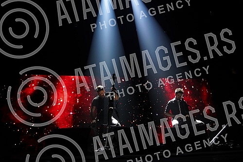 2CELLOS, the duo Luka Sulic and Stjepan Hauser held a concert in Stark Afrena as part of their 2CELLOS world tour, which is their last joint tour.2CELLOS, duo Luka Sulic i Stjepan Hauser odrzao je u sklopu  svetske turneje 2CELLOS, koja im je posle