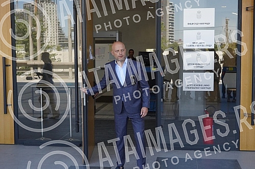 The High Court in Belgrade handed down a verdict according to which Zoran Marjanovic is guilty of the serious murder of his wife Jelena Marjanovic on April 2, 2016 in Borca, and the lawyers briefly addressed the media.Visi sud u Beogradu doneo je p