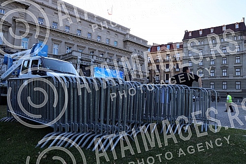 The City Assembly is preparing to welcome the women's basketball team that won a gold medal at the European Championships.
U Skupstini grada su u toku pripreme za docek zenske kosarkaske reprezentacije koja je osvojila zlatnu medalju na Evropksom p The City Assembly is preparing to welcome the women's basketball team that won a gold medal at the European Championships.
U Skupstini grada su u toku pripreme za docek zenske kosarkaske reprezentacije koja je osvojila zlatnu medalju na Evropksom p