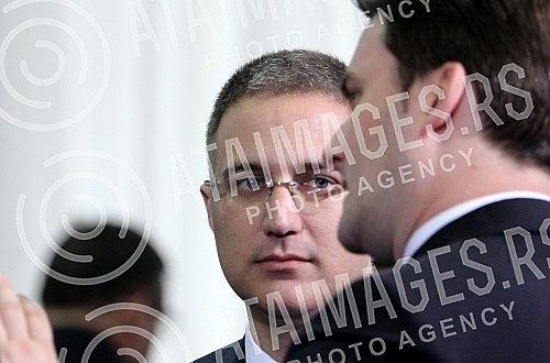 The second day of the visit of the President of China Xi Jinping's continued in the Palace of Serbia.Drugi dan posete predsednika Kine Si Djinping nastavio se svecanim docekom ispred Palate Srbija.