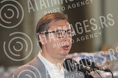 The President of the Republic of Serbia, Aleksandar Vucic, visited the warehouse of the Republic Directorate for Commodity Reserves - General Cargo Warehouse, Belgrade.Predsednik Republike Srbije Aleksandar Vucic obisao je skladista Republicke dire