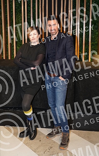 On the occasion of the concert in Kombank hall on February 13, the group Negative organized a gathering with journalists in the Jazz canteen Lisbon.
Grupe Negative je povodom koncerta u Kombank Dvorani 13. februara, organizovala druzenje sa novinari On the occasion of the concert in Kombank hall on February 13, the group Negative organized a gathering with journalists in the Jazz canteen Lisbon.
Grupe Negative je povodom koncerta u Kombank Dvorani 13. februara, organizovala druzenje sa novinari