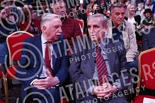 The Socialist Party of Serbia held a pre-election rally at the BelExpo Center, which was attended by SPS President Ivica Dacic, among other SPS officials. Socijalisticka partije Srbije odrzala je predizborni skup u BelExpo Centru na kojem je pored 