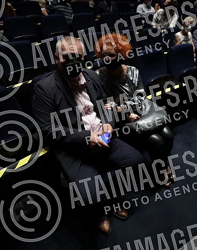 The double, 54th and 55th editions of Bitef, were officially opened tonight at the Yugoslav Drama Theater.Dvostruko, 54. i 55. izdanje Bitefa, svecano je otvoreno veceras u u Jugoslovenskom dramskom pozoristu