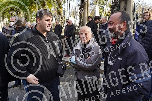 Funeral of Miroslav Popovic, President of the Serbian Professional Boxing Federation held at the New Cemetery - In the Alley of Merited Citizens.
Sahrana Miroslava Popovic, predsednik Srpske profi boks federacije odrzana na Novom groblju - U Aleji za Funeral of Miroslav Popovic, President of the Serbian Professional Boxing Federation held at the New Cemetery - In the Alley of Merited Citizens.
Sahrana Miroslava Popovic, predsednik Srpske profi boks federacije odrzana na Novom groblju - U Aleji za