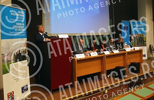 Forum for teaching history 