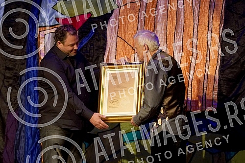 The new theater award for the best direction of the play for children 